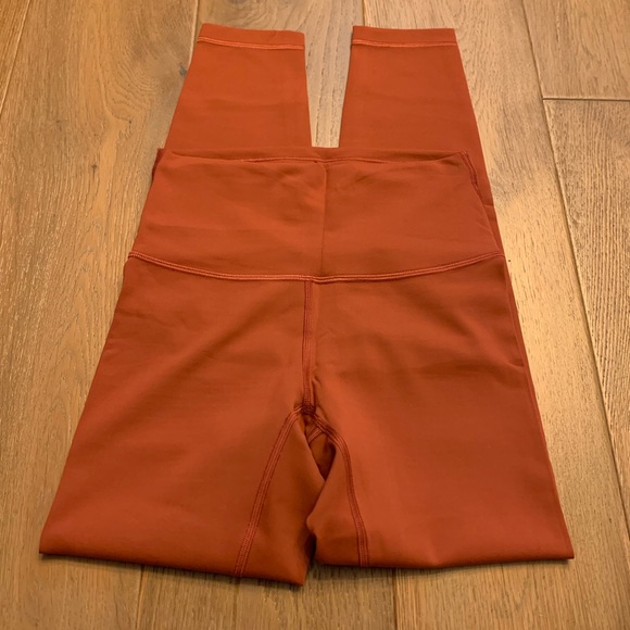 Lululemon Chianti Wunder Train Pant 25” size 4. - Picture 2 of 6